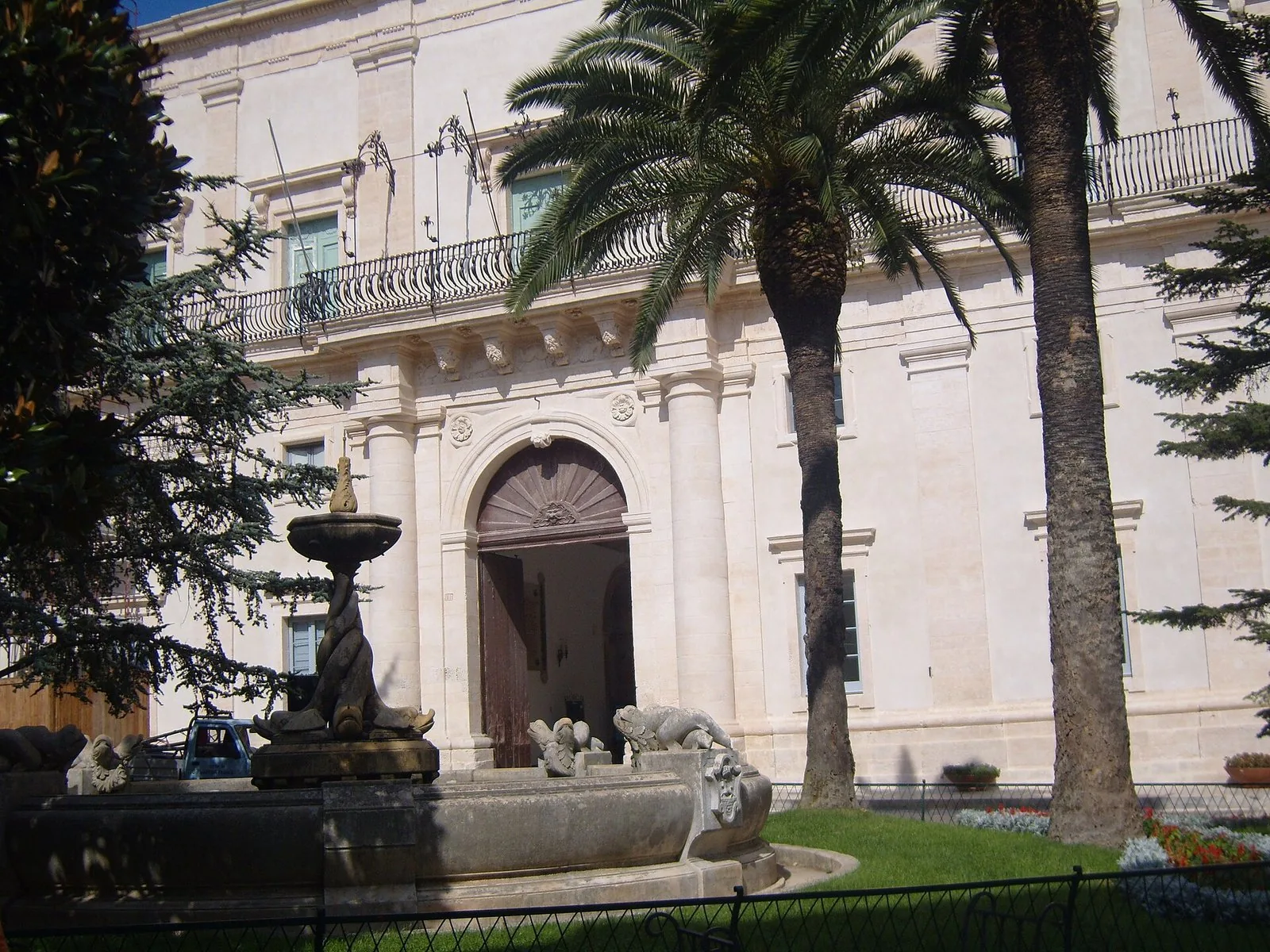 Il Palazzo Ducale di Martina Franca, nel cui cortile si tiene il festival estivo